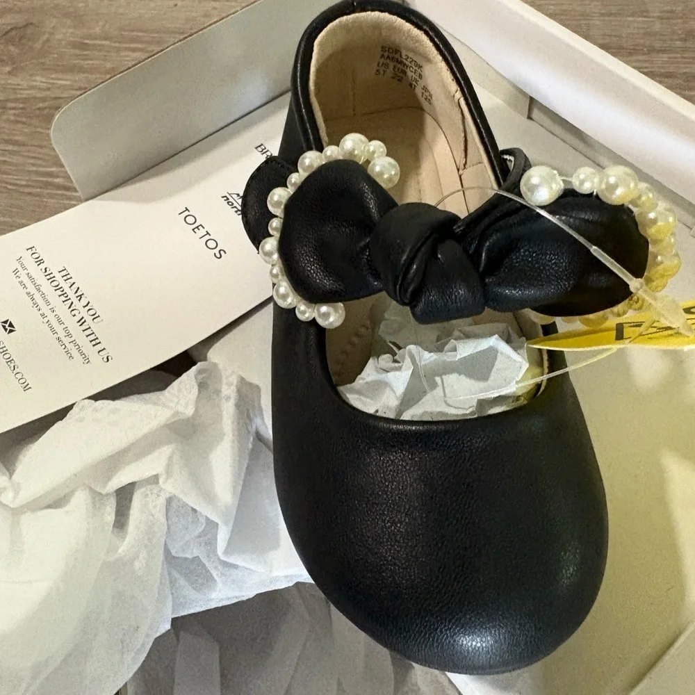 Dream Pairs Black Dress Shoes with Pearl Accent